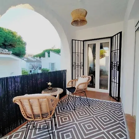 Apartamento En Benamara Gardens Apartment *
